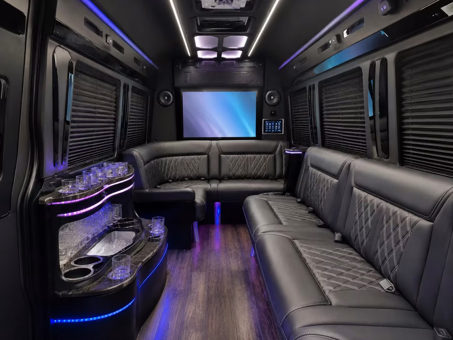 charterbusinglewood com is the go to for corporate sporting event shuttles in inglewood