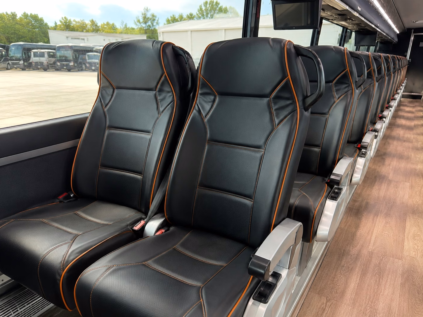 choose the right bus size for your inglewood field trip group
